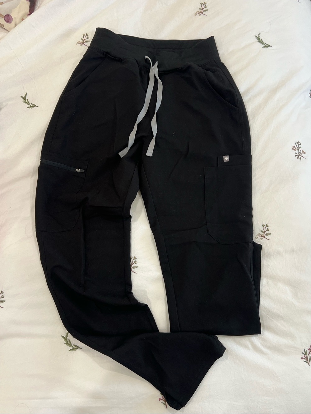 figs yola black scrub pants